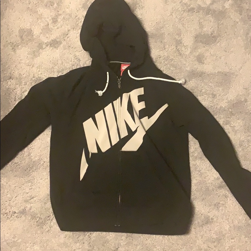 Size large Nike zip up sweatshirt.